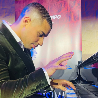 Karel Samada Fernández - Profesor de Piano